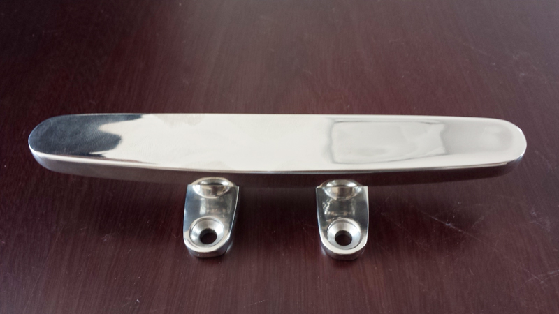 FOUR HOLE CLEAT